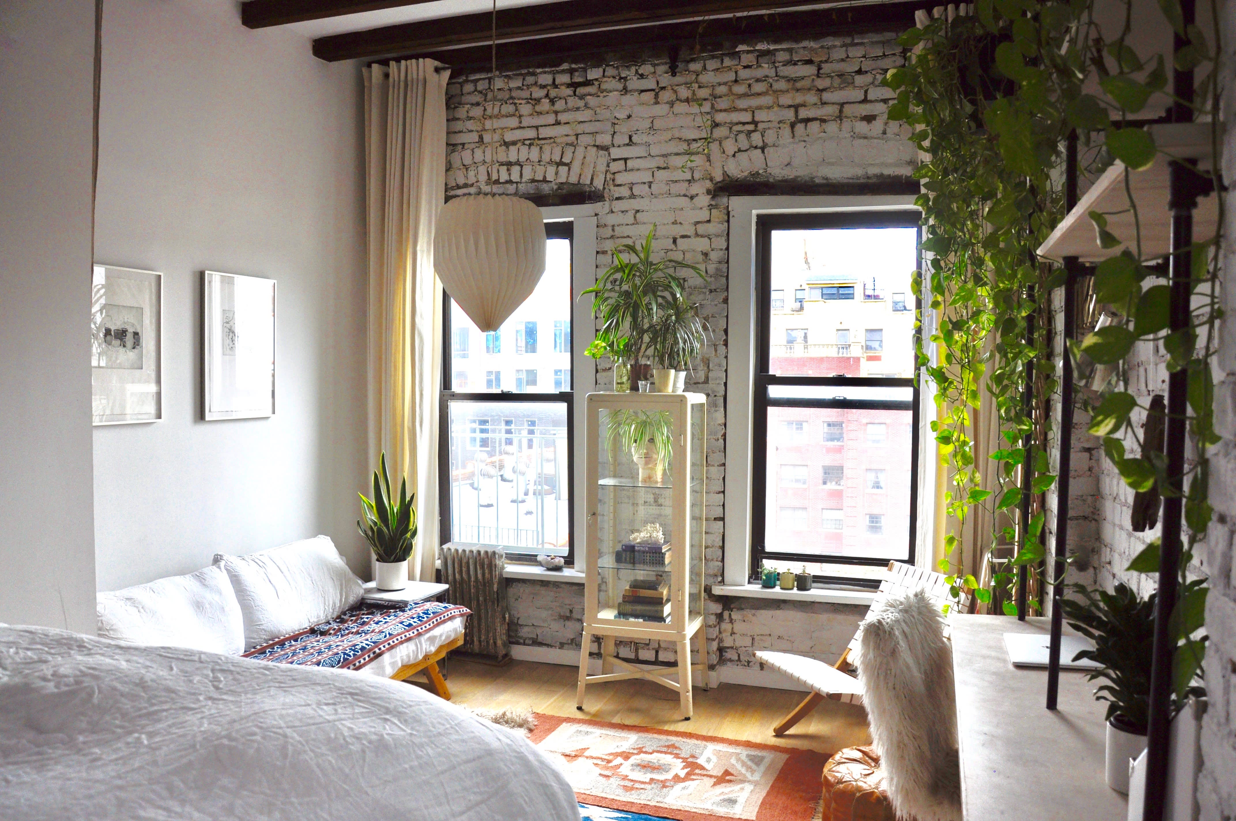 330-square-foot-small-studio-with-custom-furniture-and-storage-ideas